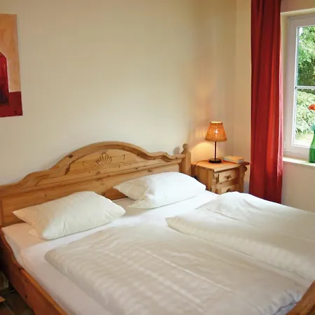 Rauert Haus 3 Holiday home Hinrichsdorf